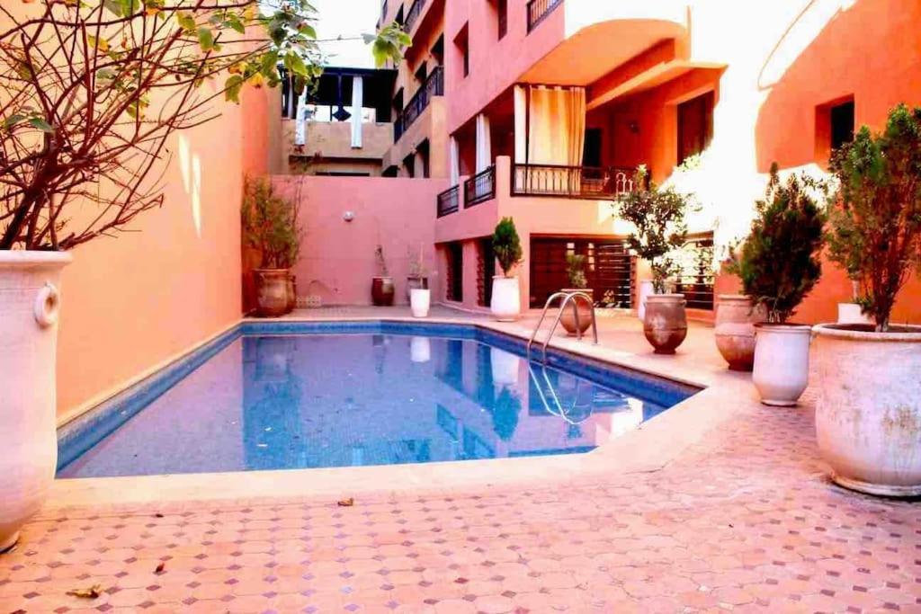 Cosy Appartement Au Coeur De Gueliz マラケシュ エクステリア 写真
