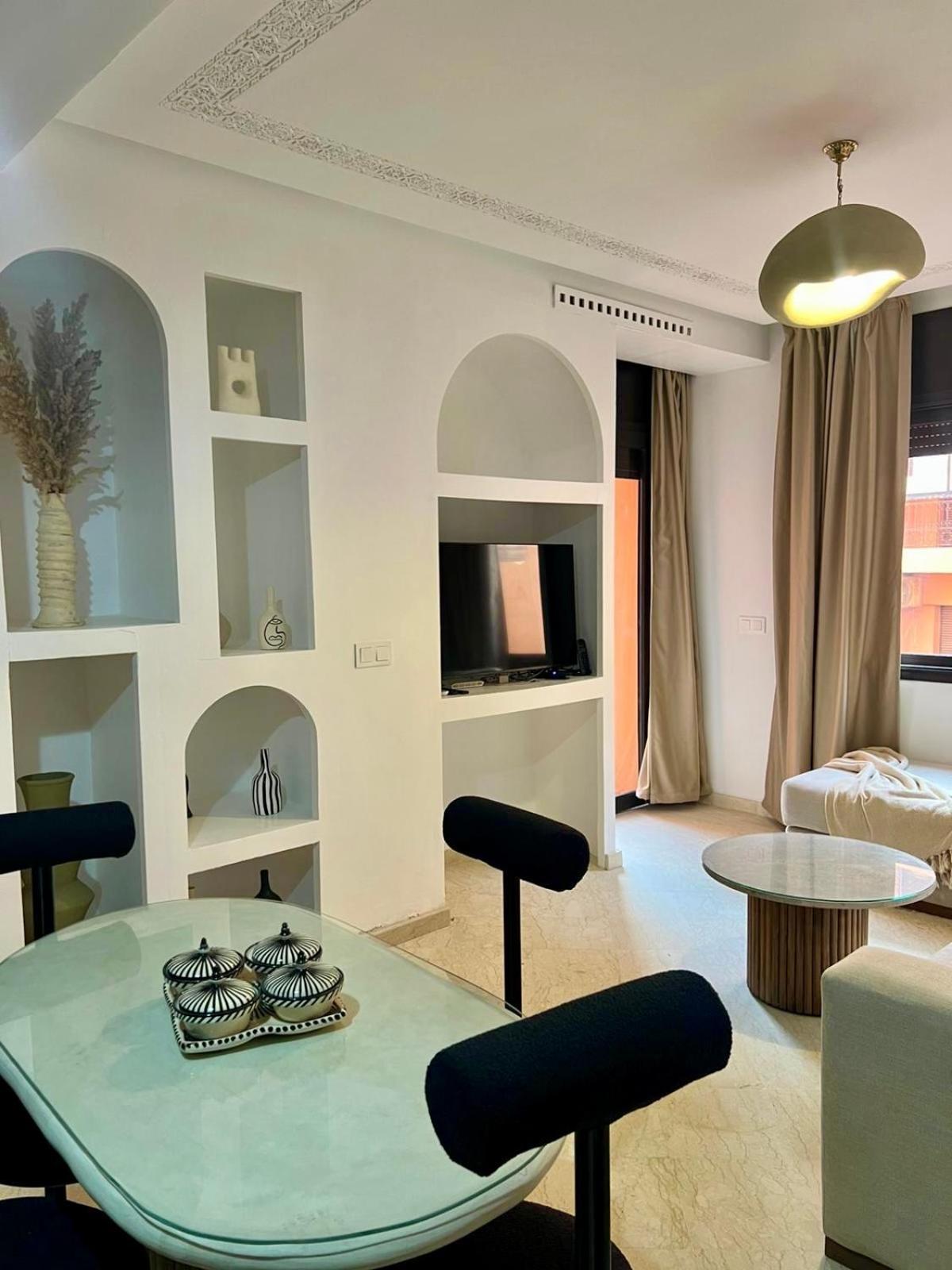 Cosy Appartement Au Coeur De Gueliz マラケシュ エクステリア 写真