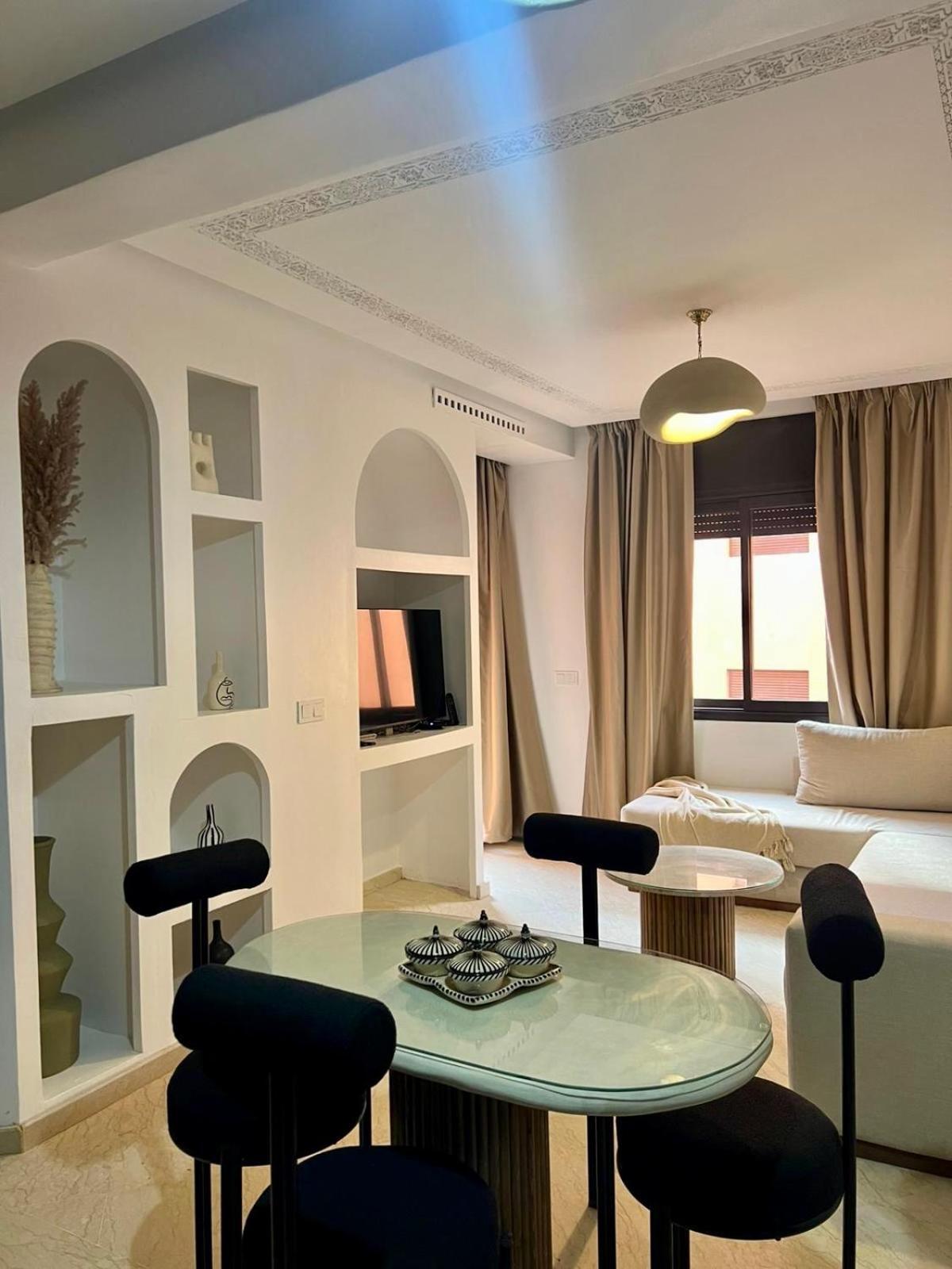 Cosy Appartement Au Coeur De Gueliz マラケシュ エクステリア 写真