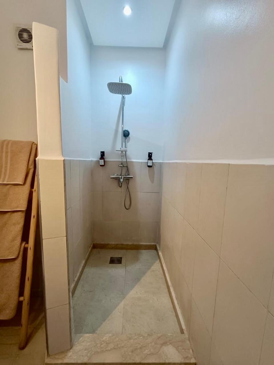 Cosy Appartement Au Coeur De Gueliz マラケシュ エクステリア 写真
